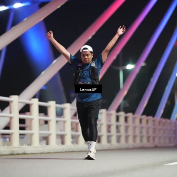 Runner Photo 6174344