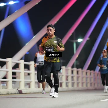 Runner Photo 6174350