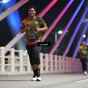 Runner Photo 6174376