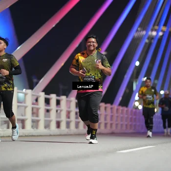 Runner Photo 6174392