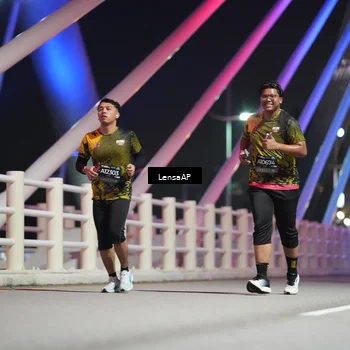 Runner Photo 6174410