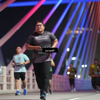 Runner Photo 6174443