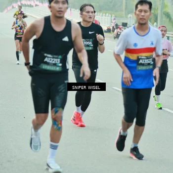 Runner Photo 6174447