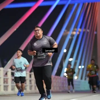 Runner Photo 6174457