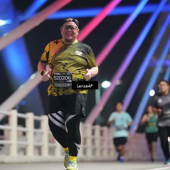 Runner Photo 6174472