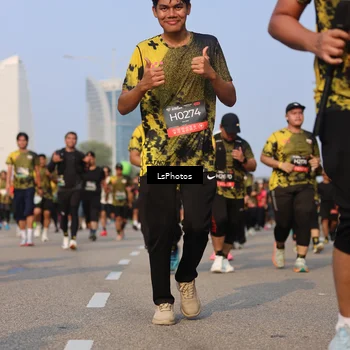 Runner Photo 6174474