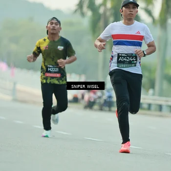 Runner Photo 6174566