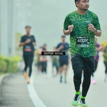 Runner Photo 6174655