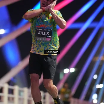 Runner Photo 6174658
