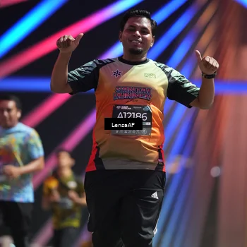 Runner Photo 6174687