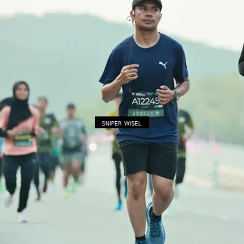 Runner Photo 6174733