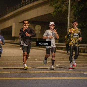 Runner Photo 6174735