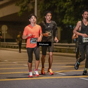 Runner Photo 6174739