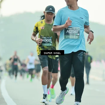 Runner Photo 6174797