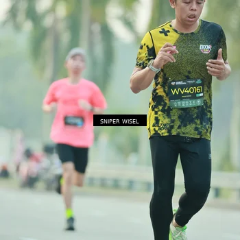 Runner Photo 6174804