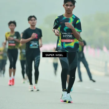 Runner Photo 6174849