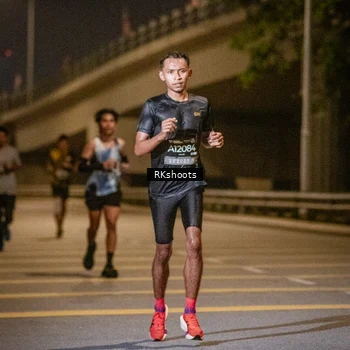 Runner Photo 6174874