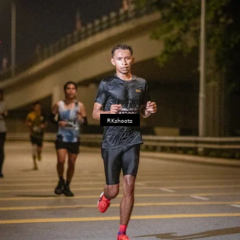 Runner Photo 6174932