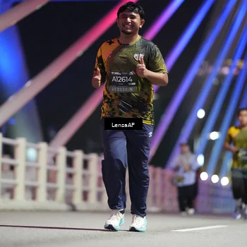 Runner Photo 6174960