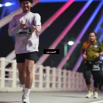 Runner Photo 6175022