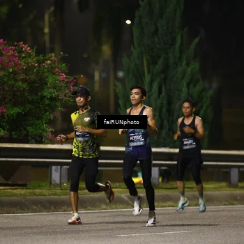 Runner Photo 6175023
