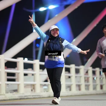 Runner Photo 6175054