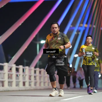 Runner Photo 6175069