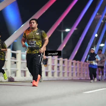 Runner Photo 6175098