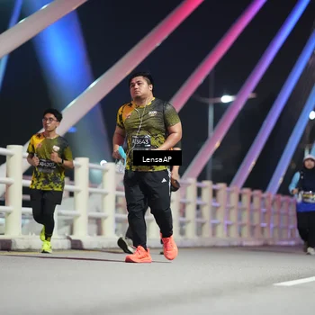 Runner Photo 6175113