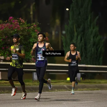 Runner Photo 6175135