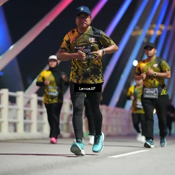 Runner Photo 6175214