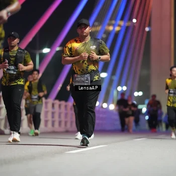 Runner Photo 6175223