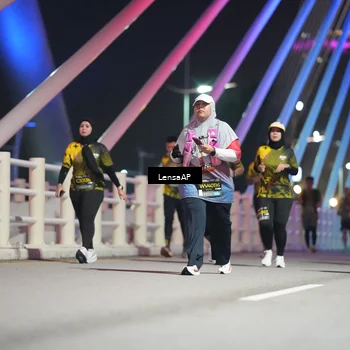 Runner Photo 6175264