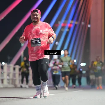 Runner Photo 6175273