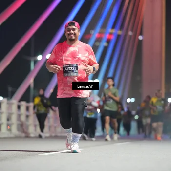 Runner Photo 6175310