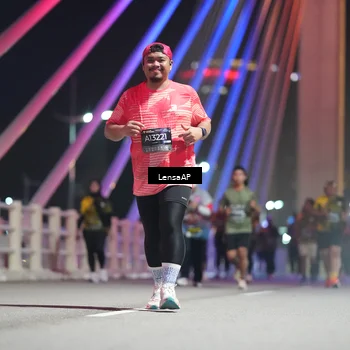 Runner Photo 6175338