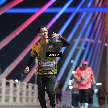 Runner Photo 6175358