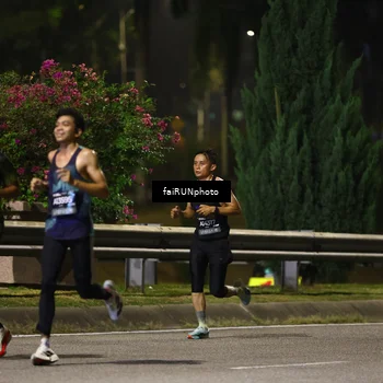 Runner Photo 6175452