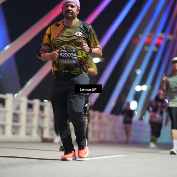 Runner Photo 6175662
