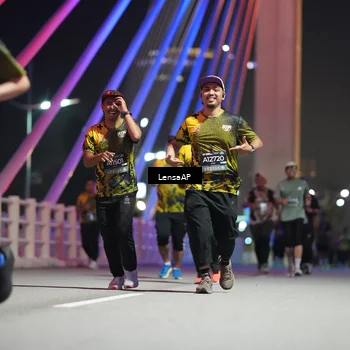 Runner Photo 6175690