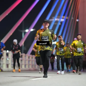Runner Photo 6175716