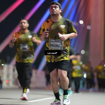 Runner Photo 6175750