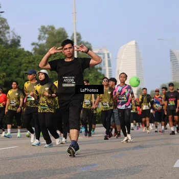 Runner Photo 6175787