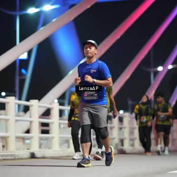 Runner Photo 6175801