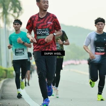 Runner Photo 6175840