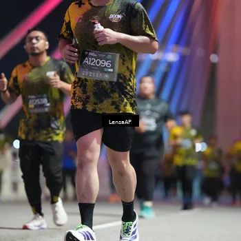 Runner Photo 6175849