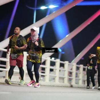 Runner Photo 6175855