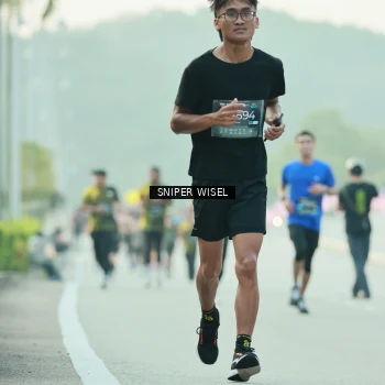 Runner Photo 6175870
