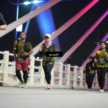 Runner Photo 6175874