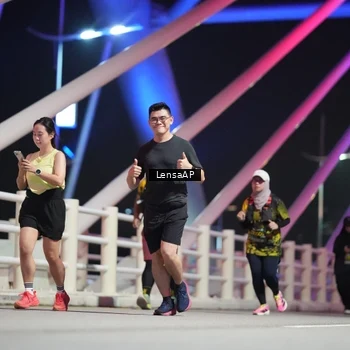 Runner Photo 6175880